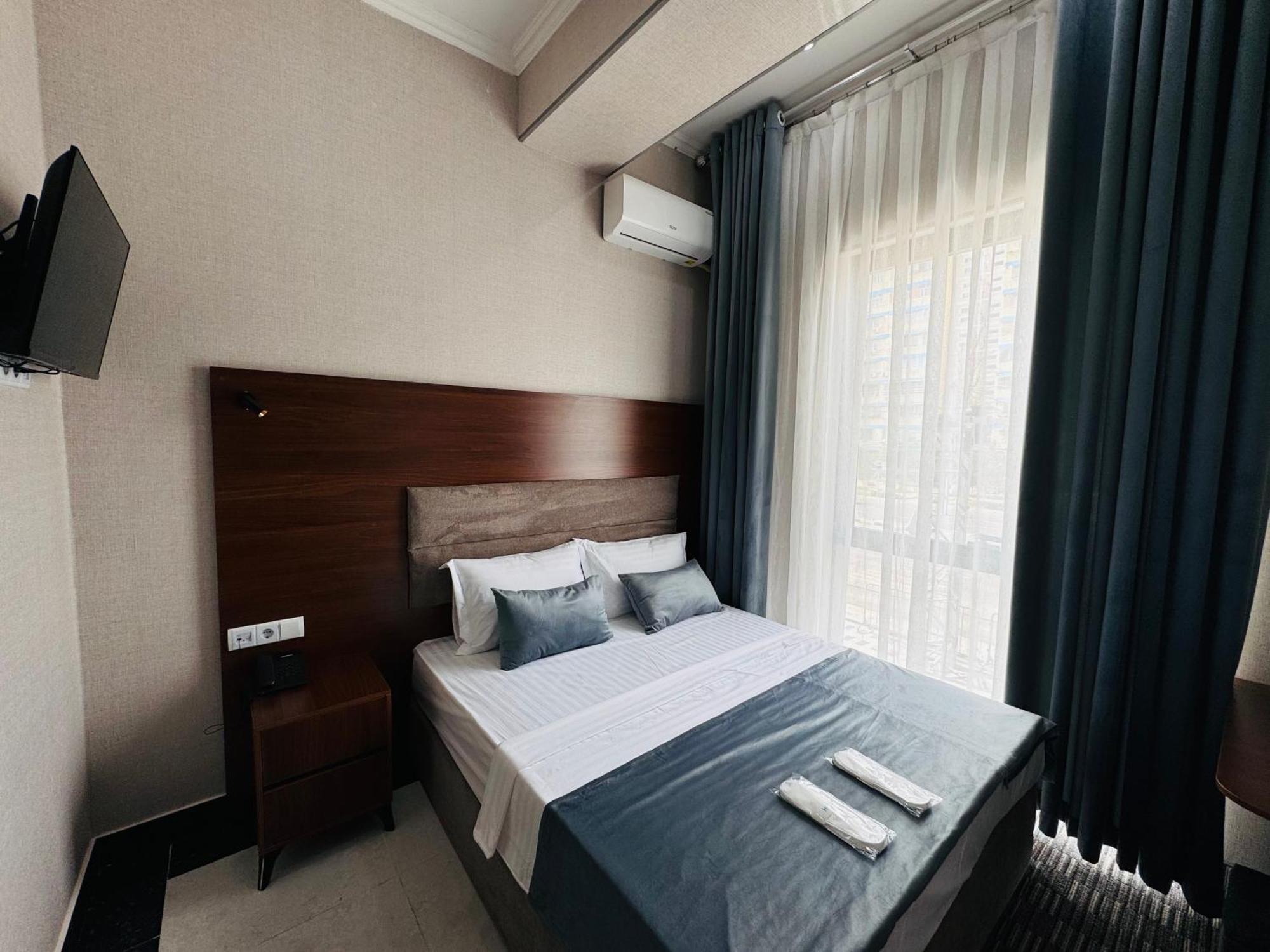 Arda Plaza Hotel Tasjkent Buitenkant foto