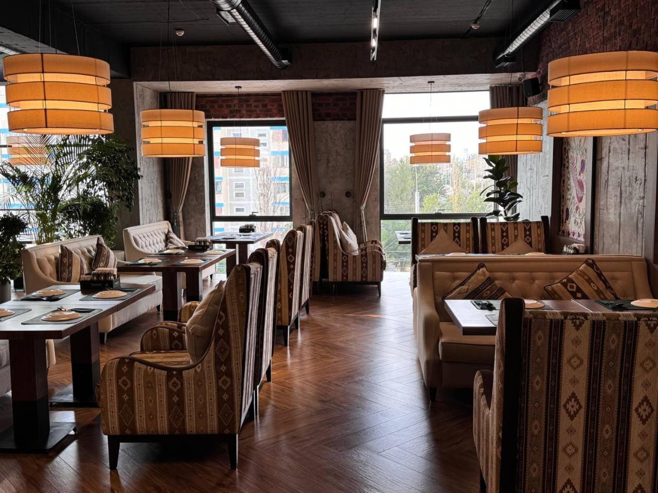 Arda Plaza Hotel Tasjkent Buitenkant foto